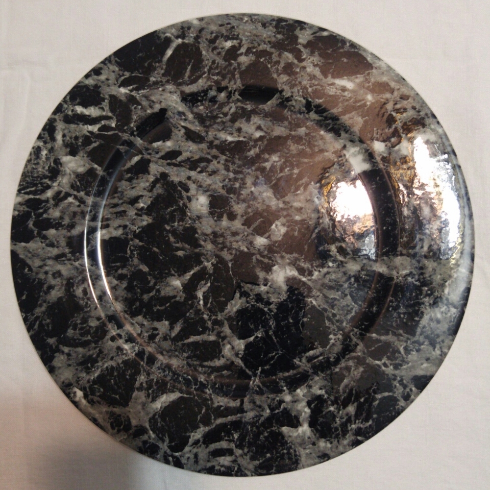 Villeroy & Boch Black Vitro 11" Porcelain Plate